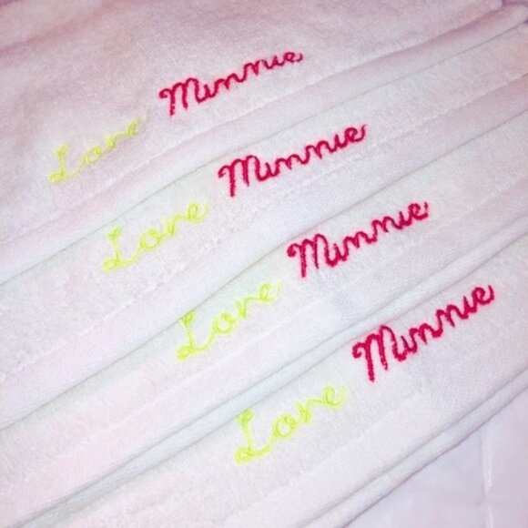 🍁3/$10 NWT Minnie Mouse DISNEY Terry Wash Cloth 4 Minnie Linens Embroidery Pink - Picture 1 of 8